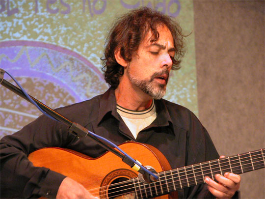 Beto Di Franco, músico residente em Ilhabela, está confirmado para o Bossa Jazz