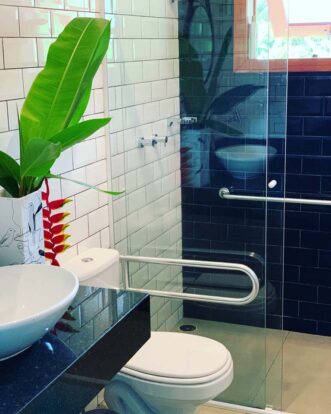 reserva-ilhabela-hospedagem-suites-pcd-varanda Suíte com acessibilidade para PCD - Reserva Ilhabela - Hospedagem Sustentável em Ilhabela - Praia da Feiticeira