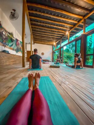 reserva-ilhabela-hospedagem-yoga Aulas de Yoga - Reserva Ilhabela - Hospedagem Sustentável em Ilhabela - Praia da Feiticeira