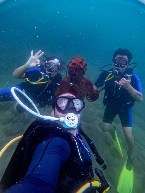 experiencia-ilhabela-mergulho-na-ilha-das-cabras-ilhados-ilhabelacombr Estátua Netuno da Ilha das Cabras - Mergulho em Ilhabela