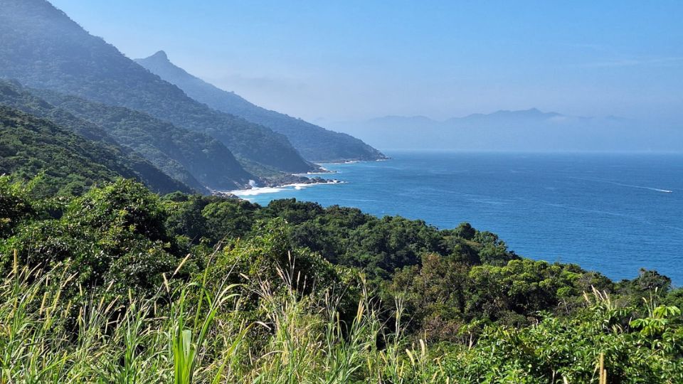 Vista da trilha do Bonete, em Ilhabela, considerada uma das mais belas do Brasil pelo jornal britânico The Guardian
