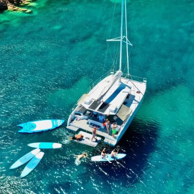 Calanques Catamaran Tour & Standup Paddle